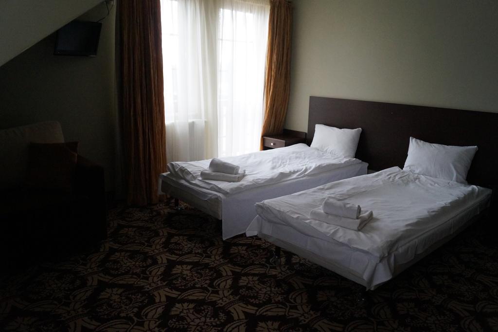Hotel Sloneczny Brzeg Biskupiec  Cameră foto