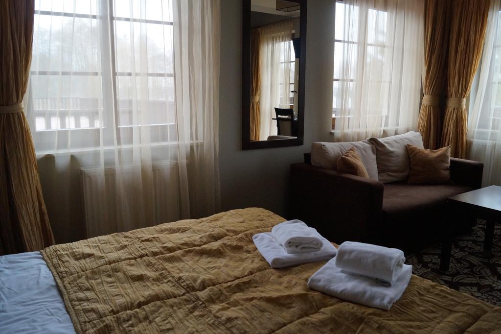 Hotel Sloneczny Brzeg Biskupiec  Cameră foto