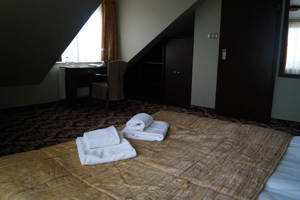 Hotel Sloneczny Brzeg Biskupiec  Cameră foto